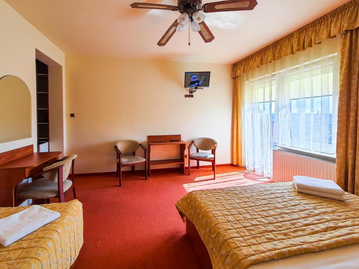 Villa Gemini Мельно Экстерьер фото